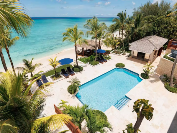 Experience Luxury Five Bedroom Retreat - Your Bohemian Escape in Nassau